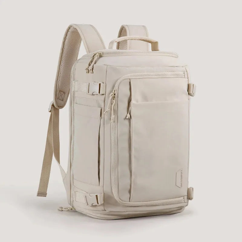 vue de face d'un sac à dos avec multiples poches extérieures 